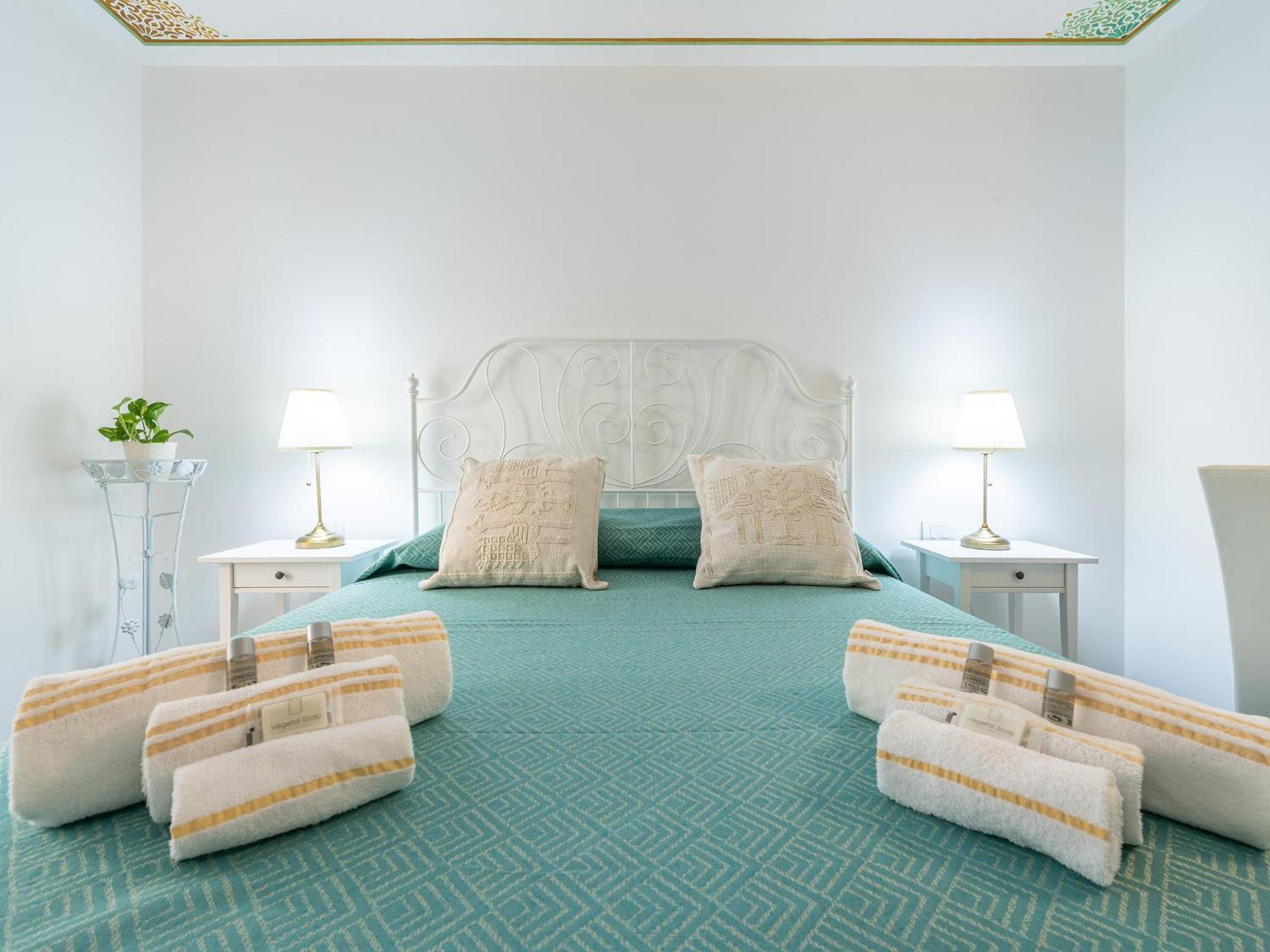 La Buona Stella Hotel Cagliari Bagian luar foto